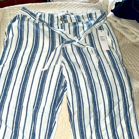 NWT wide Leg stripped crop pants - Picture 1 of 8